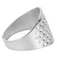 thumbnail image 1 of Oreiller de Couture, Anneau de Bouclier pour Doigts en Métal Taille Ajustable Résistant à la Rouille pour Artisanat, 1 of 7