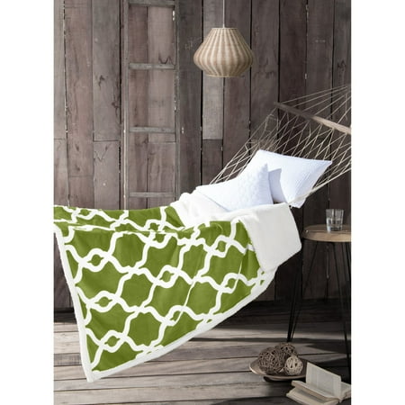 Green Sherpa - Esy 50 in. W x 60 in. L Sherpa Throw in Green Pea