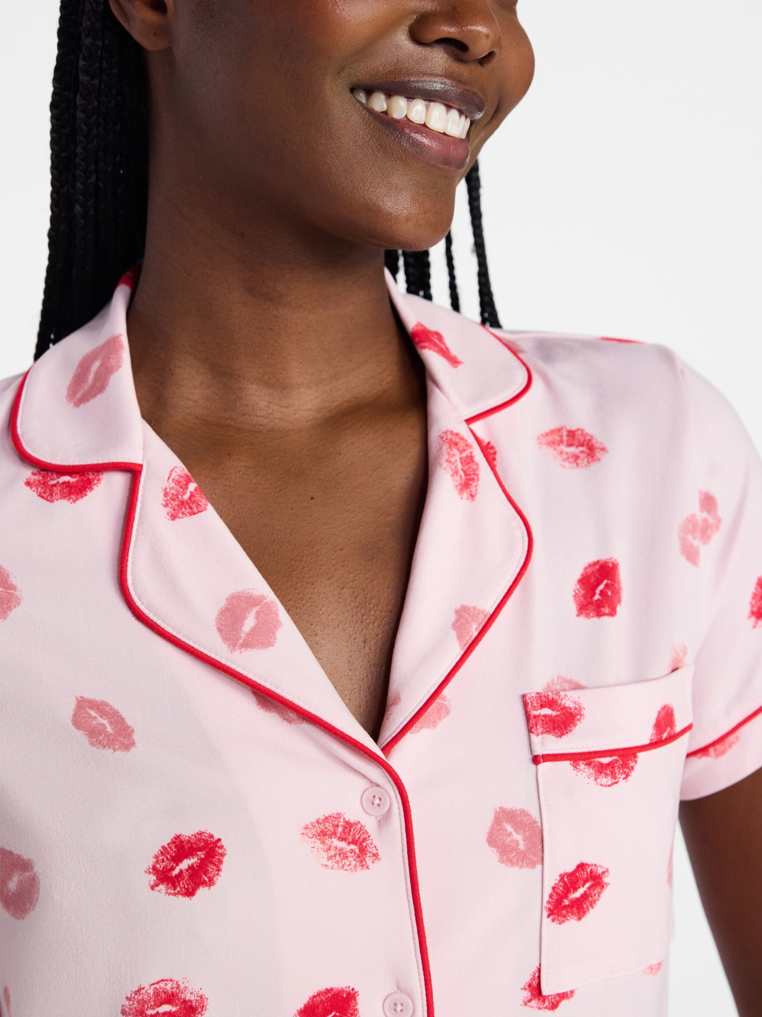 Joyspun Women's Dreamy Soft Collection Notch Collar Top and Shorts Valentine's Day Pajama Set, 2-Piece, Sizes XS-3X