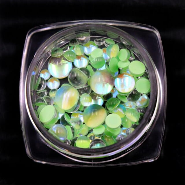 Fiudx Cuentas para Decoración de Uñas, Cuentas Semicirculares Transparentes de Sirena, Joyería de Diamantes de Imitación para Uñas, Fácil Aplicación para Estilos Únicos, Uso Doméstico, Perfectas para