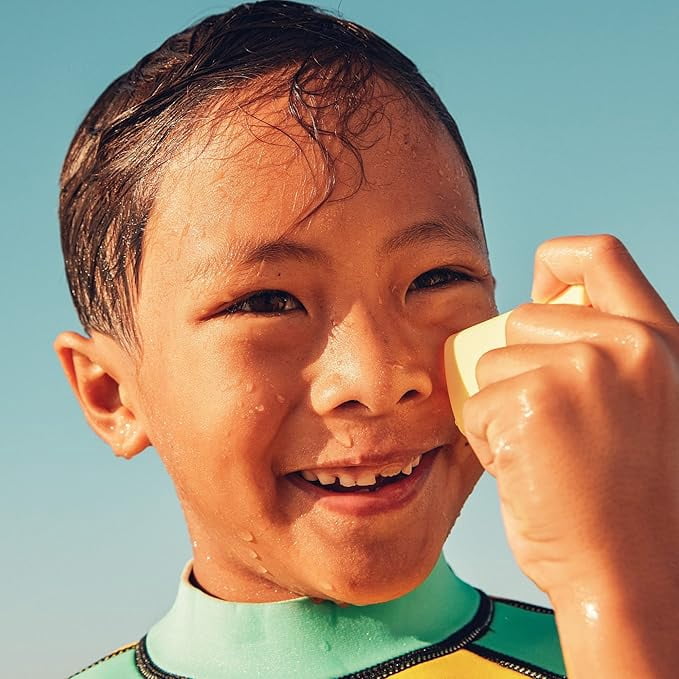 Sun Bum Kids SPF 50 Clear Sunscreen Face Stick | Wet or Dry Application | Hawaii 104 Reef Act Compliant (Octinoxate & Oxybenzone Free) Broad Spectrum UVA/UVB Sunscreen | 0.53 oz (Pack of 2)