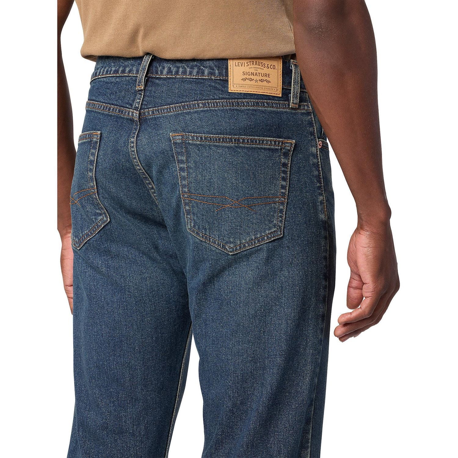 Levi Strauss Signature™ Men’s Regular Fit Jeans (Online only