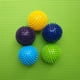 thumbnail image 5 of Pelota de PVC para pinchazos, masajes, puntos de acupuntura, agarre, fascia de uñas puntiagudas, pelota de yoga, pelota de fitness, pelota de erizo, 7,5 cm y 9,5 cm, 5 of 5