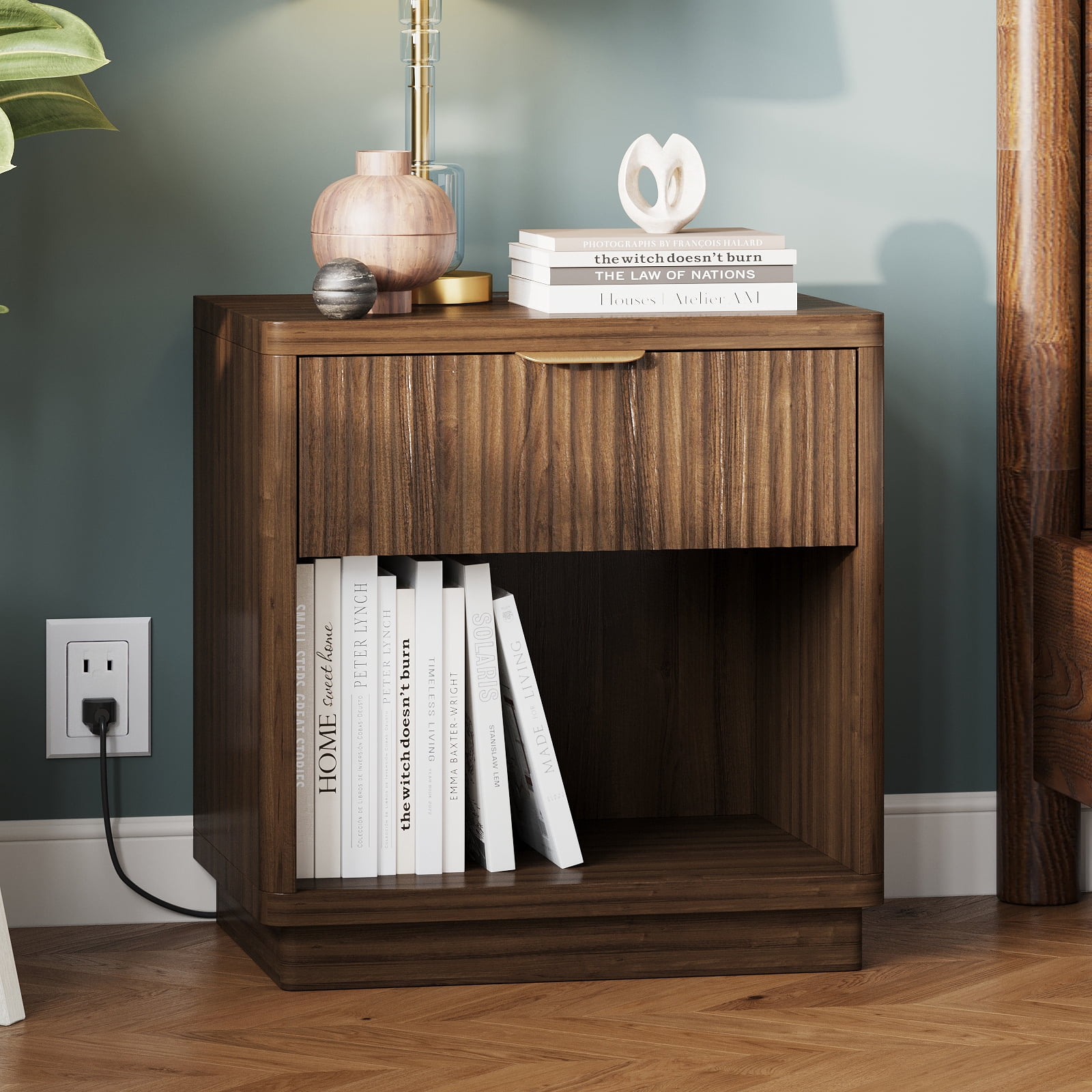 Pusnapku Fluted Night Stand, 22" Farmhouse Bedside Table with Charging Station, Curved Design Wood End Table with Drawer, for Living Room, Bedroom