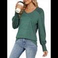 thumbnail image 2 of Camisas Casuales Holgadas de Larga para Mujer, Blusas Fruncidas con Cuello en V, Blusas de Moda. Verde Oscuro L, 2 of 10