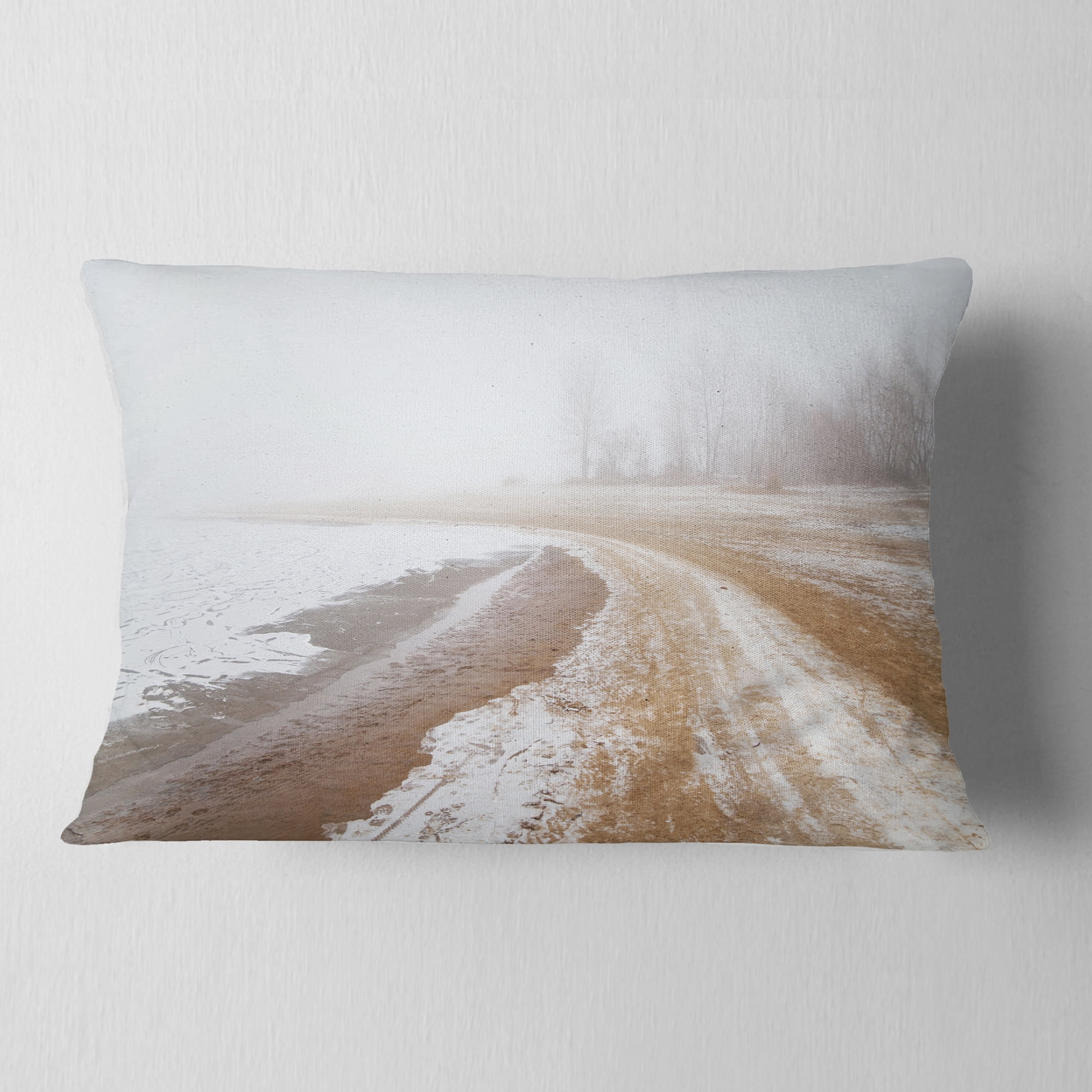 Designart Sandy Beach in the Winter Fog - Modern Seashore Throw Pillow - 12x20