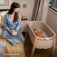 thumbnail image 5 of Cuna Stokke Snoozi de color beige arenoso con colchón firme para bebés de 0 a 9 meses, 5 of 6