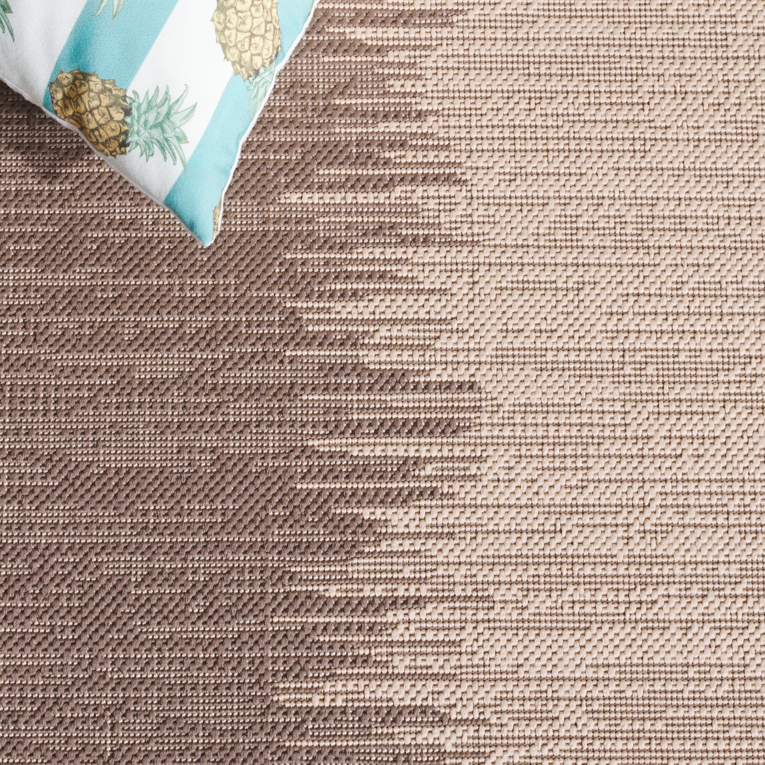 SAFAVIEH Courtyard Alexa Striped Indoor/Outdoor Area Rug, Beige/Brown, 5'3" x 7'7"