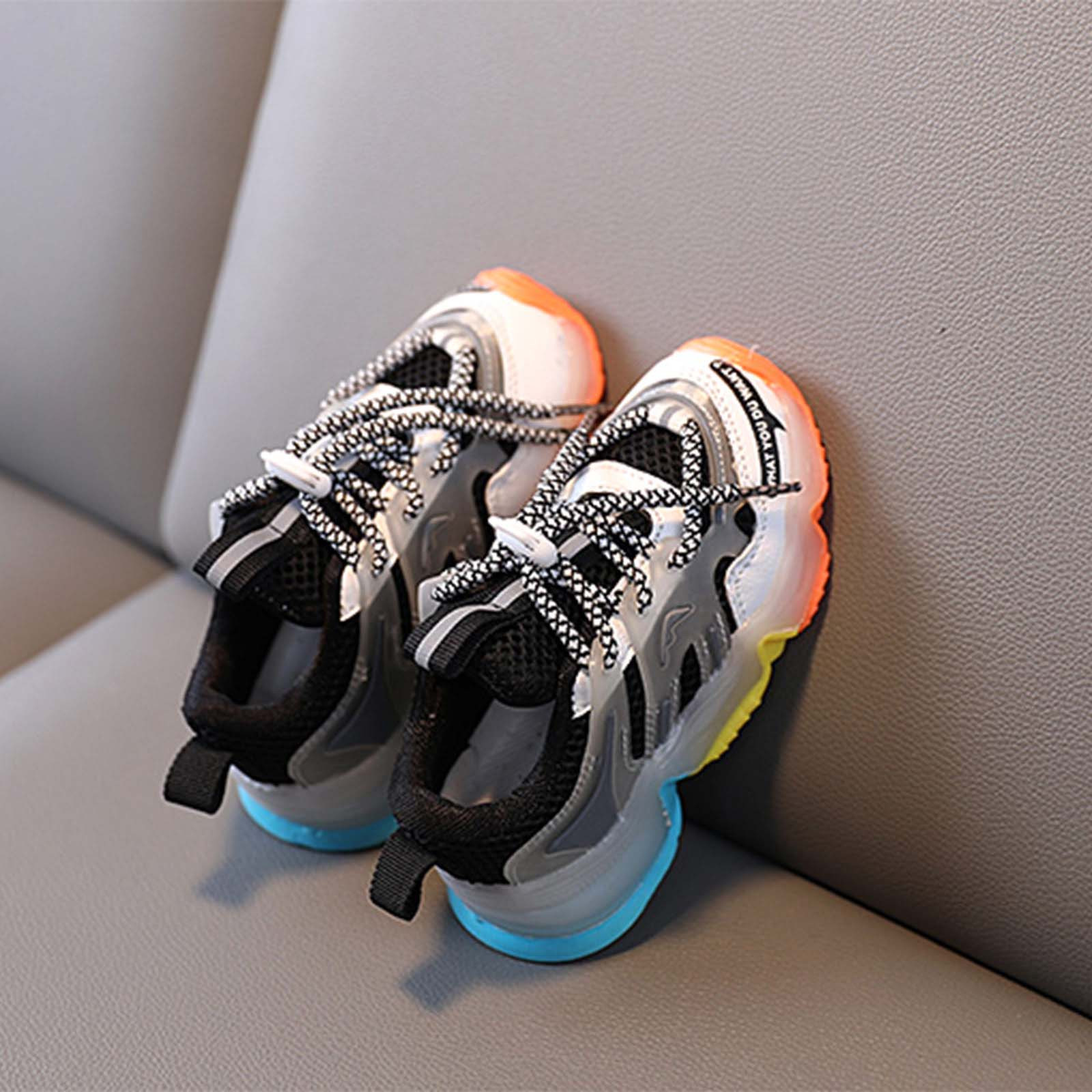 Chaussures Bébé Fille Avec Lumières LED - Chaussures De Sport Scintillantes Pour Enfants - Taille Bébé