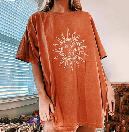 Oversized T Shirts for Women Vintage Moon and Sun Graphic Tee Summer Tops Short Sleeve Loose Casual Blouse 
