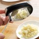 thumbnail image 4 of Prensa de ajo de acero inoxidable cortador de verduras cortador de jengibre molinillo herramienta de cocina práctica portátil con mango Hugtrwg Para estrenar, 4 of 7