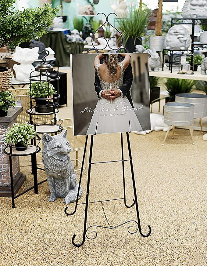 Three Leg Metal Easel Stand with Half Circle Shaped Top