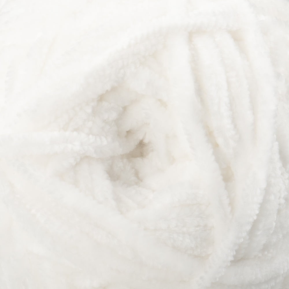 Craft County Bulky 5 Velvet Yarn – Super Soft Polyester Yarn for Blankets, Home Décor, and More! (Bright White, 12 Pack)