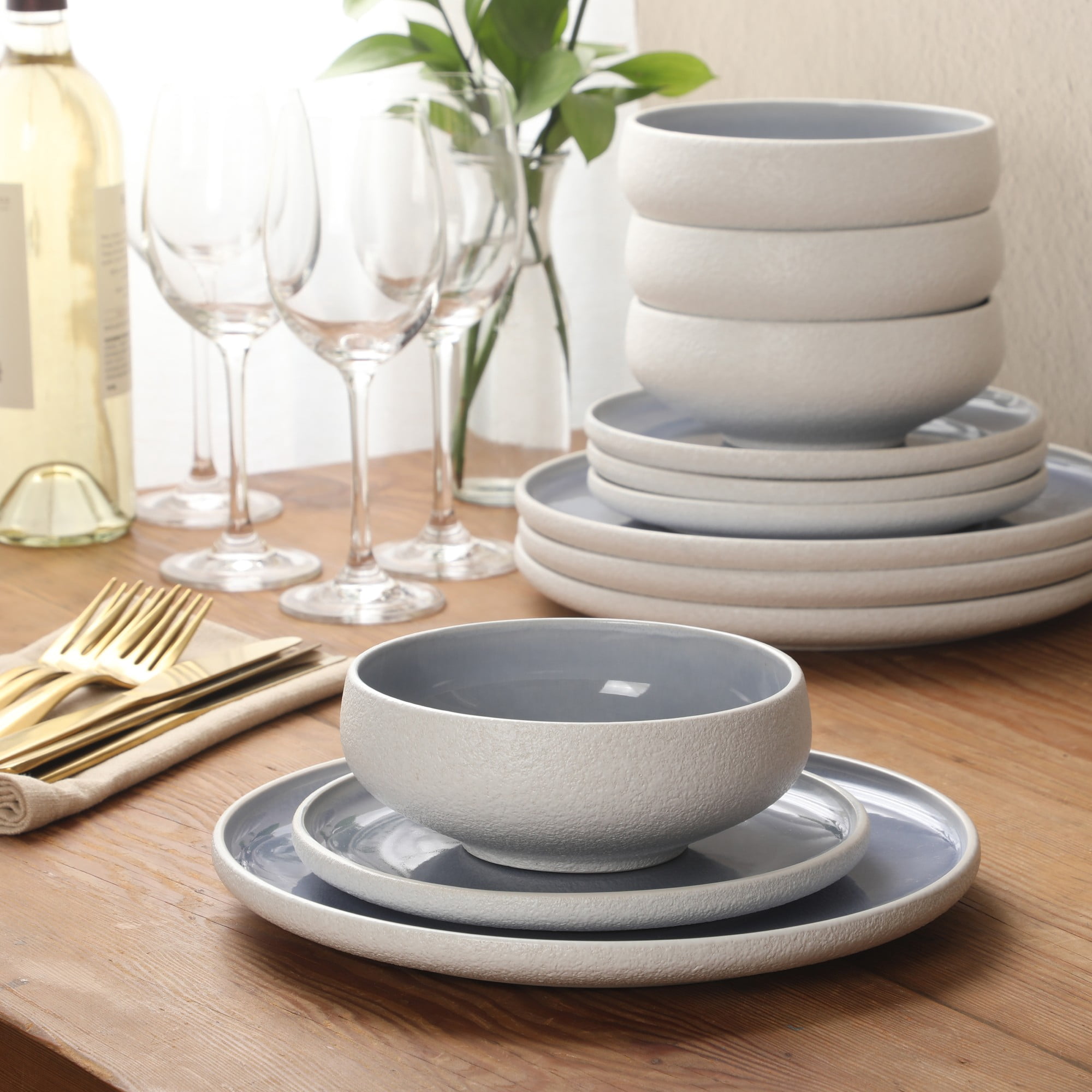 Gibson Elite Pacifico Beach 12-Piece Blue/White Stoneware Dinnerware Set