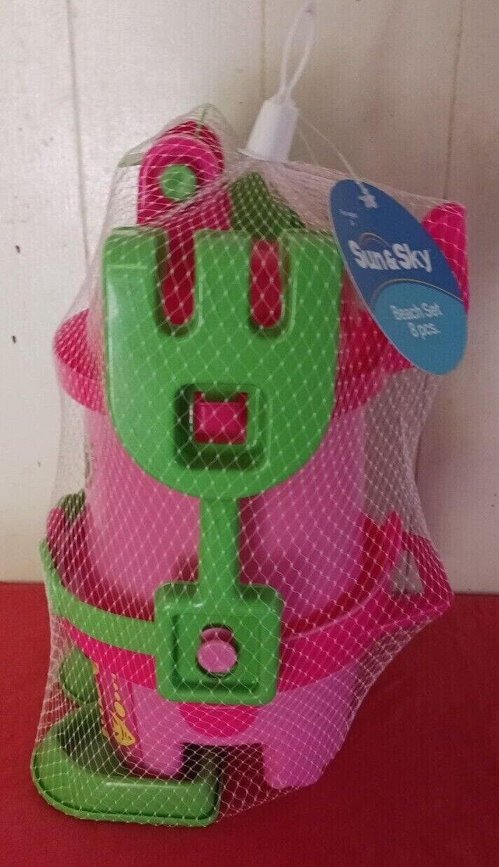 Sun & Sky 8 pc. Sprinkler Bucket Set Toys