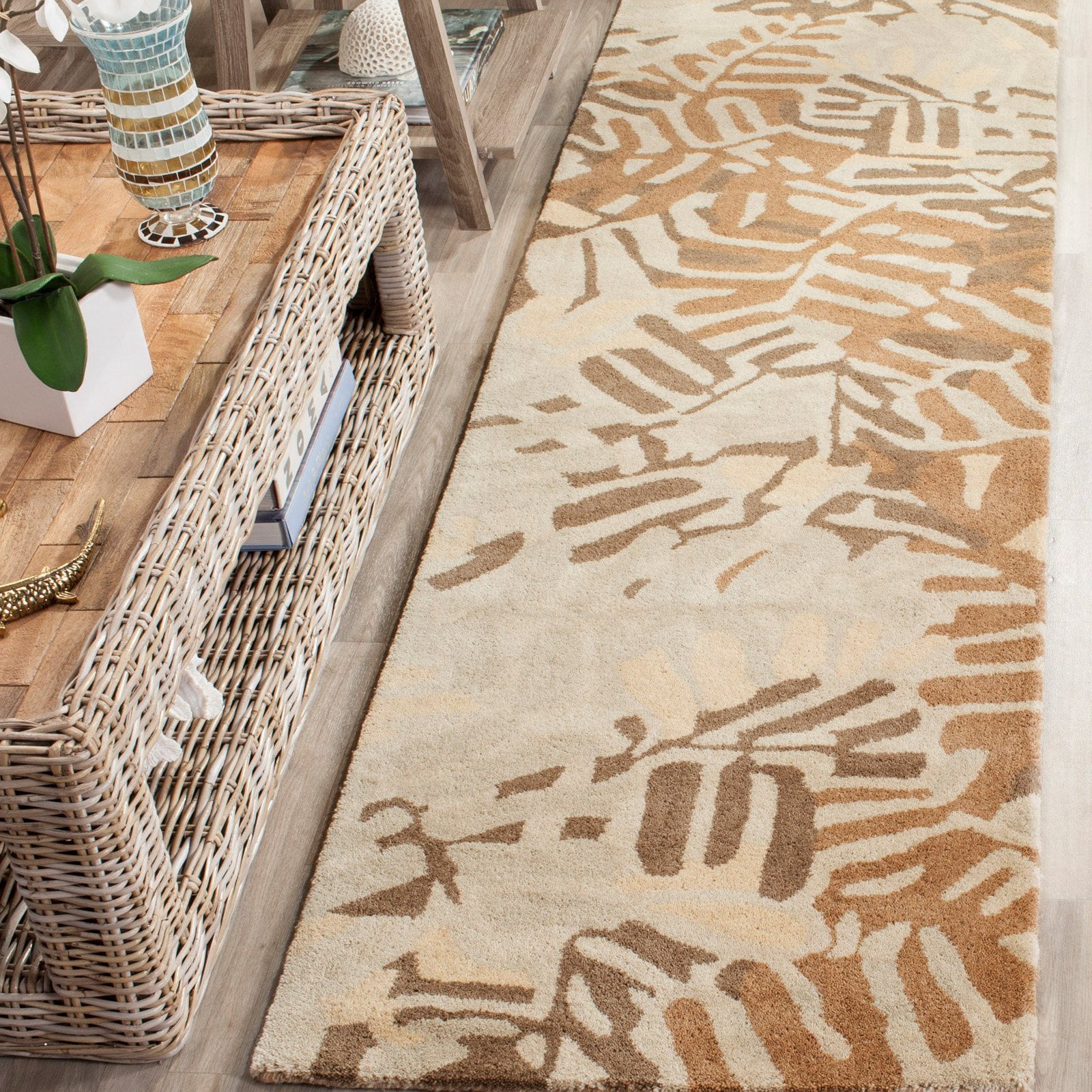 SAFAVIEH Martha Stewart Palm Leaf Abstract Wool Area Rug, Wrought/Iron, 4' x 6'