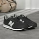 thumbnail image 2 of Zapatillas New Balance 515 V3 para hombre, negras y blancas, 9 X-Wide, 2 of 8