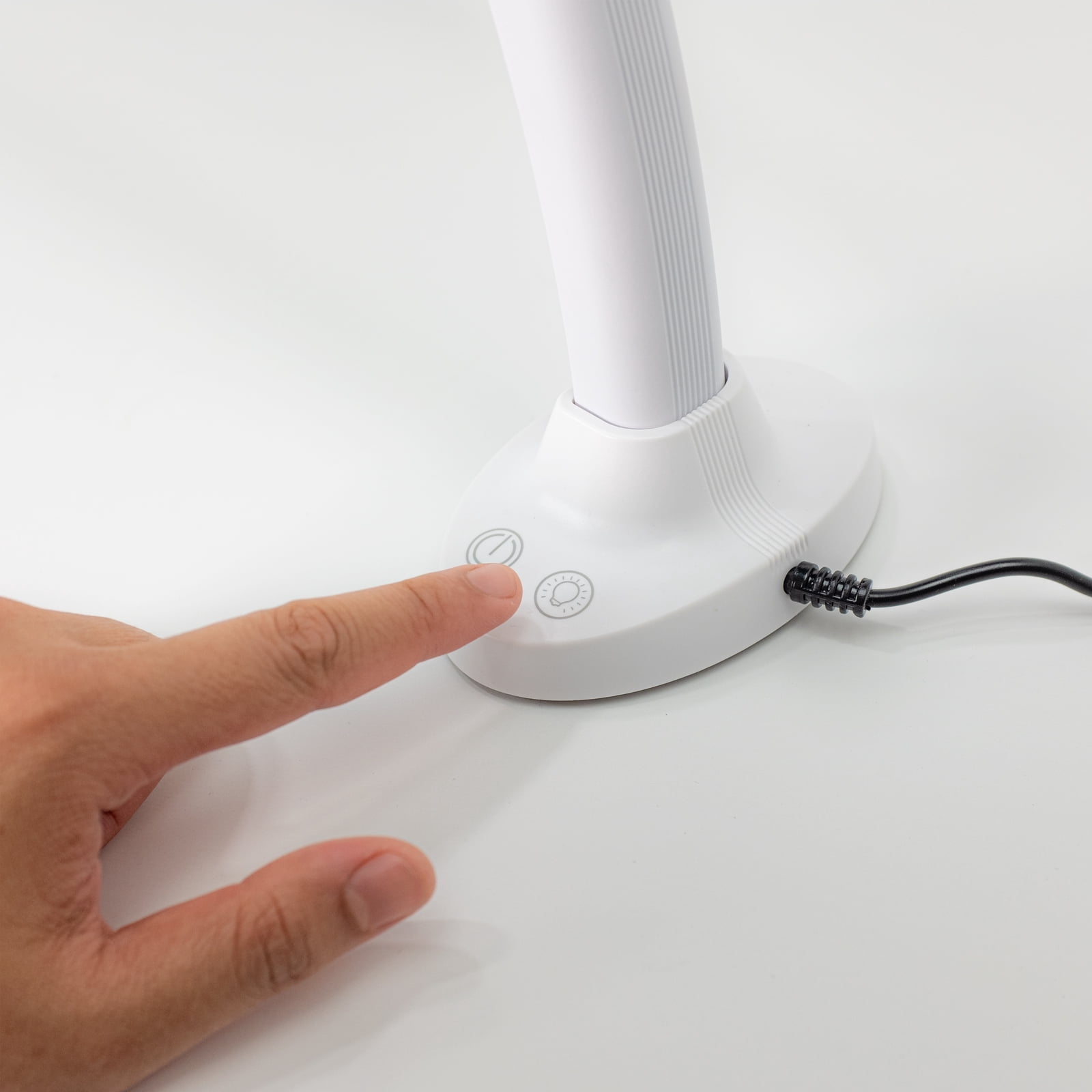 Luna LED Nail Light Half Moon Table Lamp, 3000‑6000K Adjustable Light for Nail Salon Manicure Table, Spa Reception, Massage Spa Furniture & Equipment, White