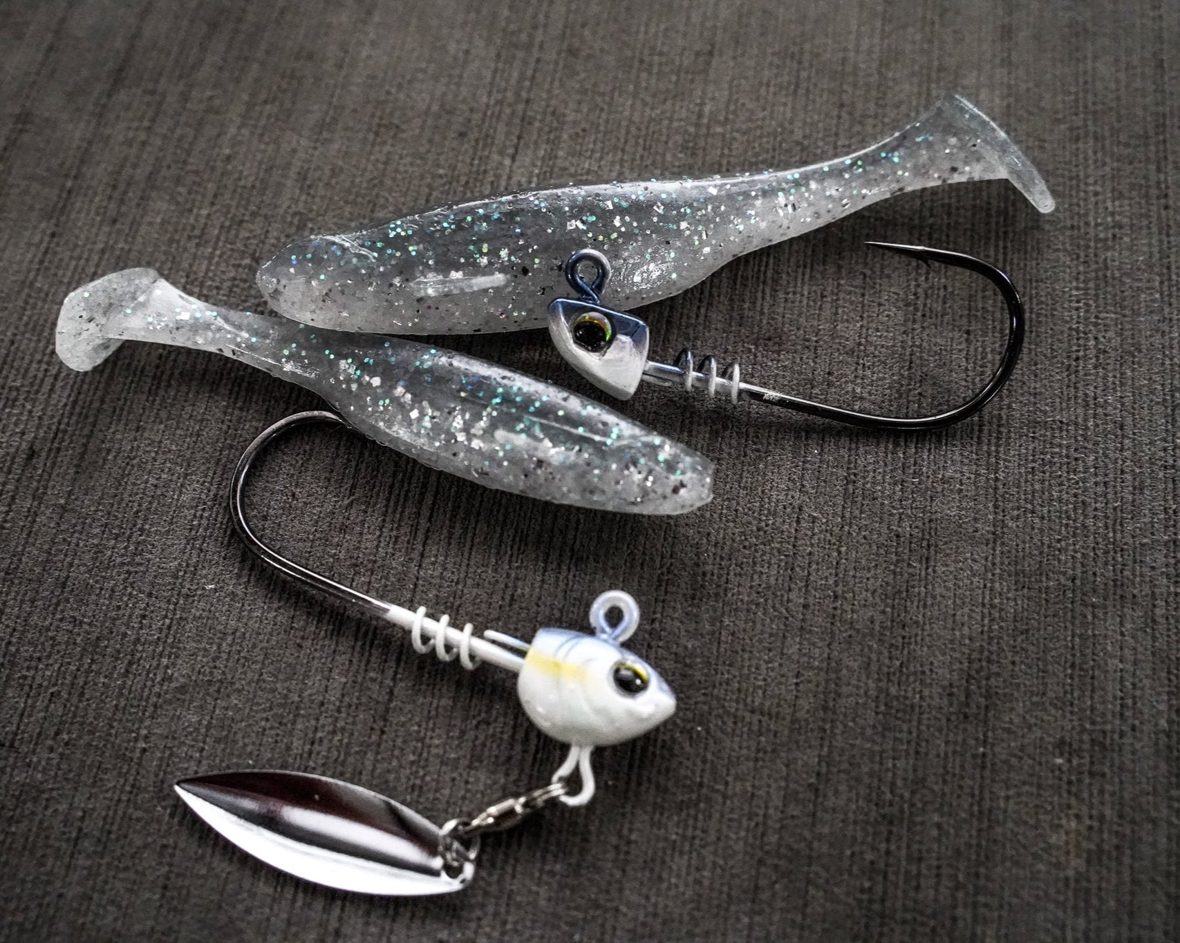 cowbells fishing lure Luhr Jensen Cowbell Lake Troll Hammered Brass Thread Color Only Speed W from Ballyhood Color:Sexified Chartreuse Shad Smooth 5.5:1 Spinning Fishing