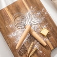 thumbnail image 4 of Batedor de pan de acero inoxidable con batidor de masa en forma de corazón, batidora de mano con mango de madera, para masa de pizza de masa madre y repostería casera, 4 of 7