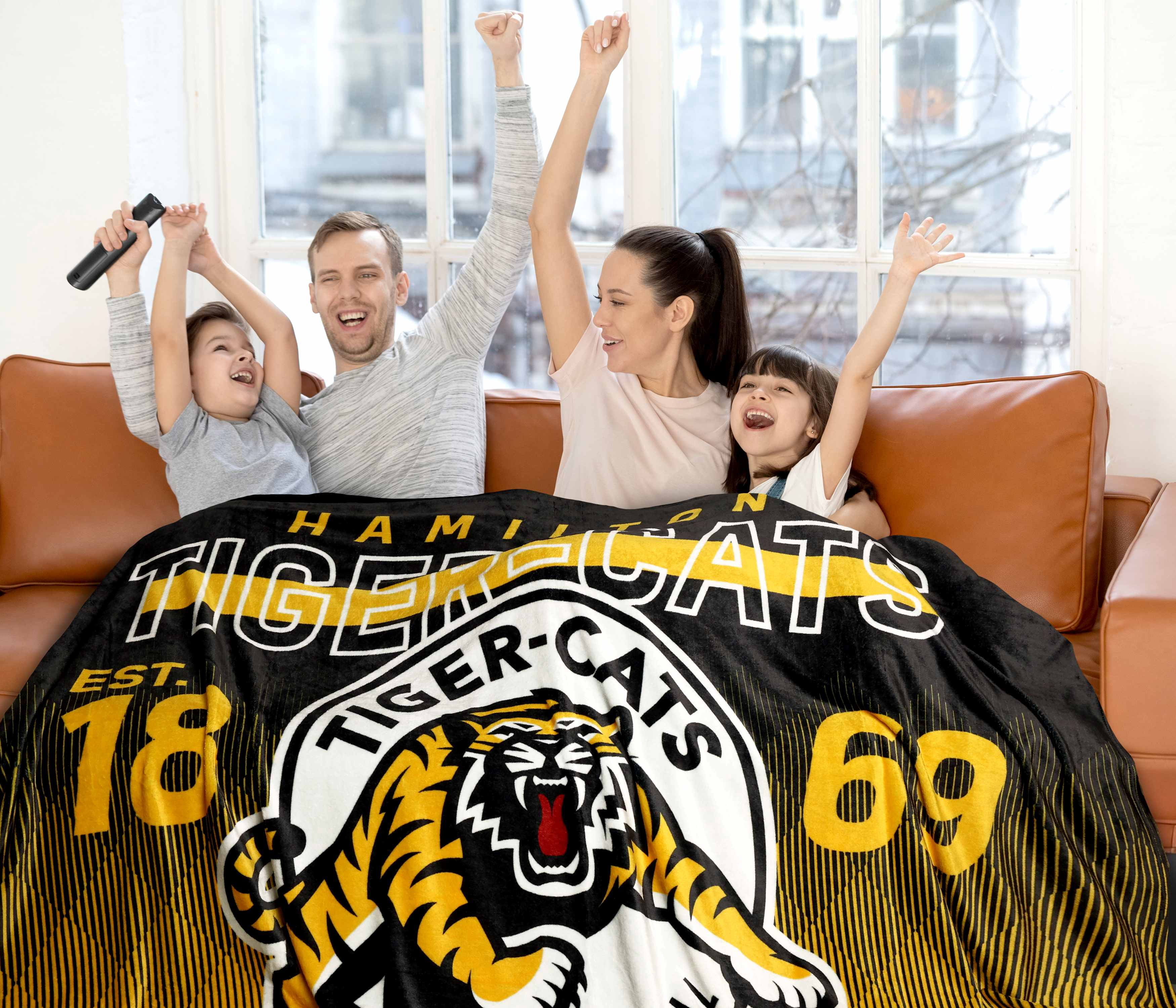 Couverture familiale des Tigercats de Hamilton de la LCF, 62 po x 90 po