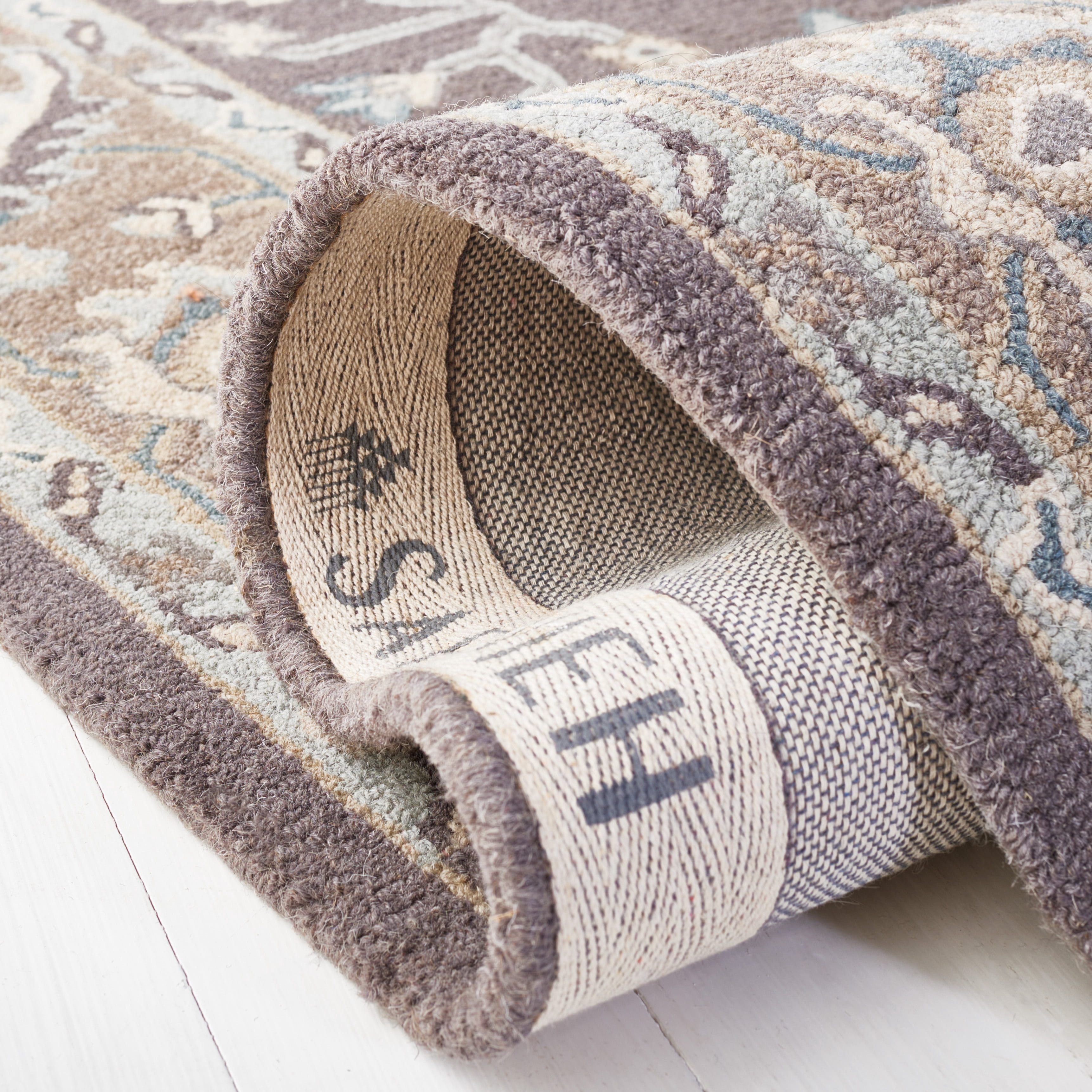 SAFAVIEH Blossom Shevon Oriental Area Rug, Dark Grey/Light Brown, 2' x 3'
