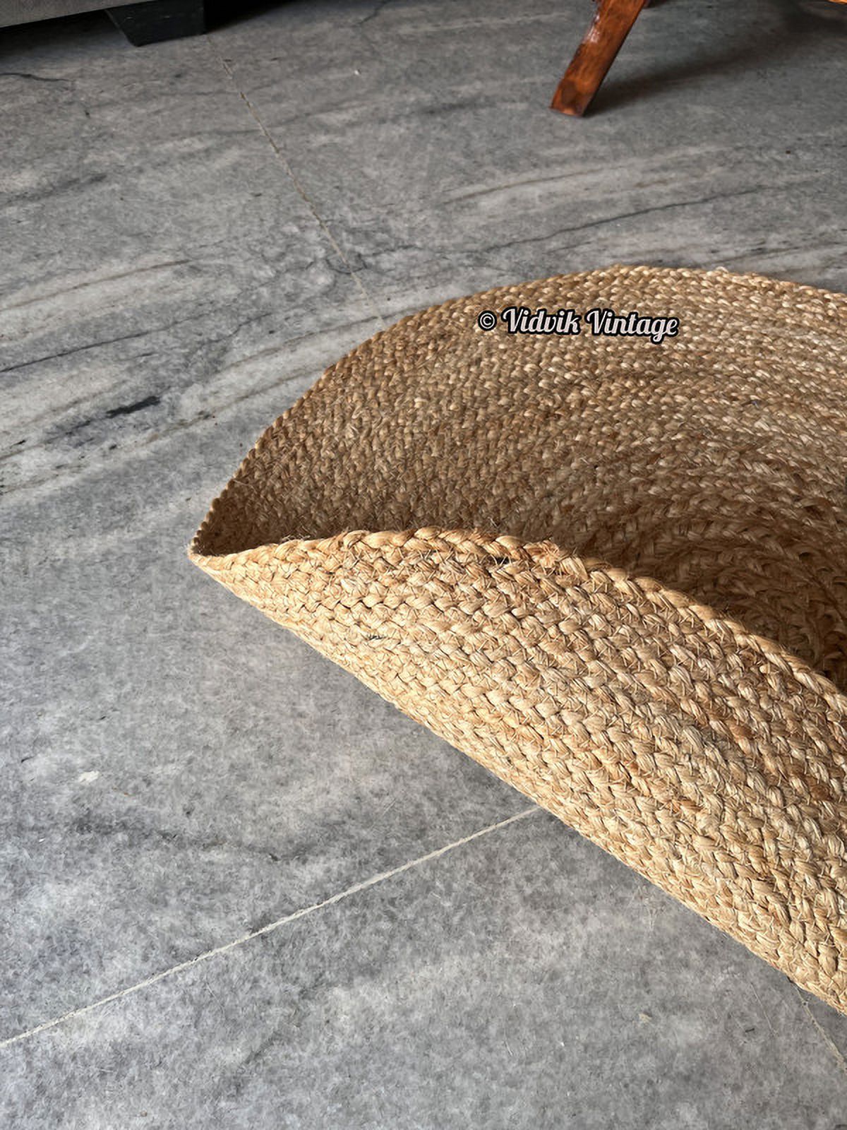 Vidvik Vintage Indian Hand Woven Bohemian Natural Color Round Area Jute Rug for Home Decor (90 x 90 cm