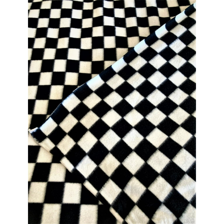Lilly Craft Black and White Checkered Fleece Fabric 58 60