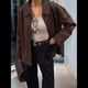 thumbnail image 4 of Chaleco Informal de Color Liso con Solapa y Botones para Mujer, Larga, Estilo Casual Color Café L, 4 of 9
