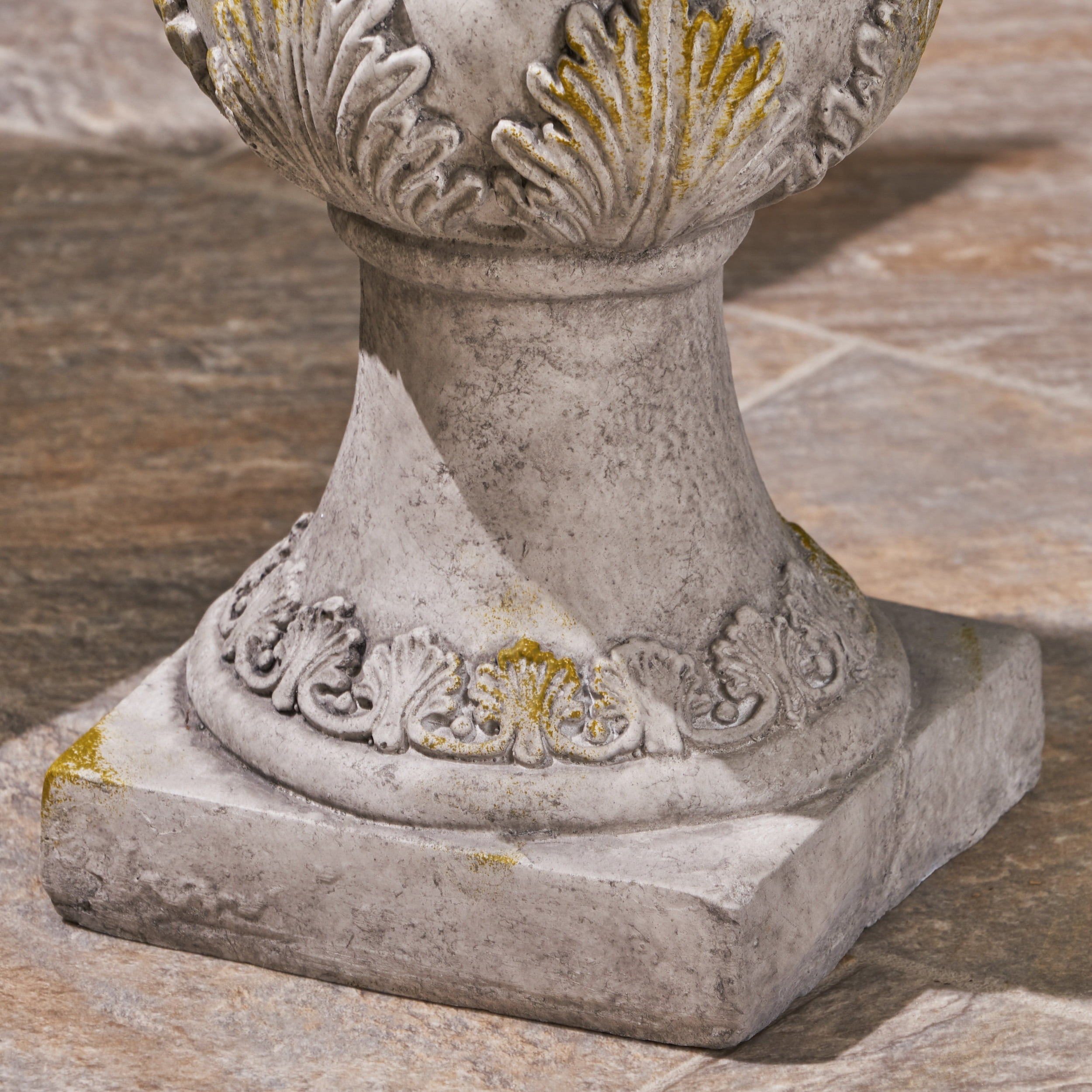 Egypt Outdoor Light Weight Concrete Chalice Garden Urn Planter, Gray Moss