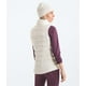 thumbnail image 3 of Chaleco THE NORTH FACE Aconcagua 3 para mujer White Dune - XL, 3 of 7