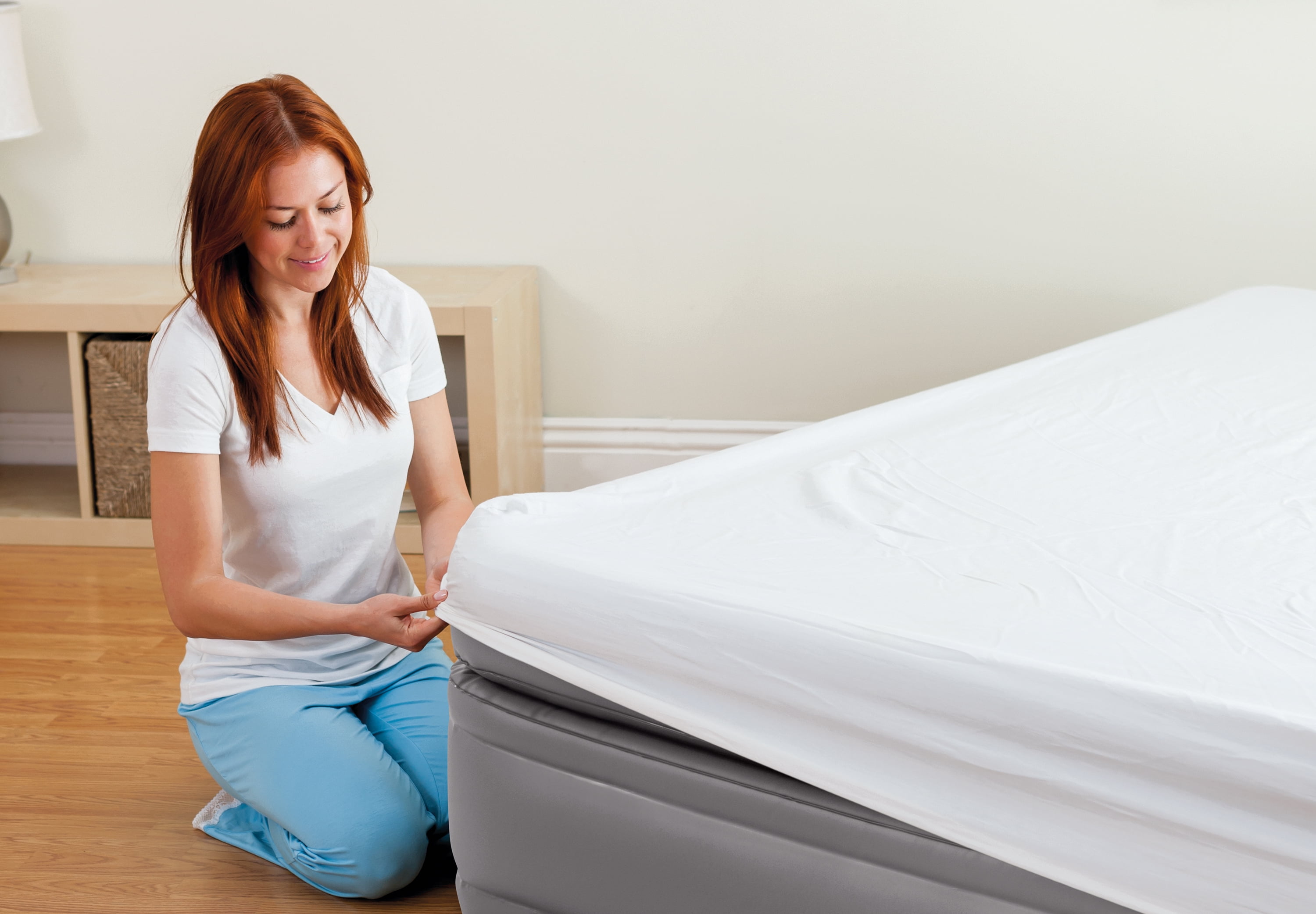 Intex 64163EP Comfort Elevated Portable Airbed with Fiber-Tech Technology, Queen