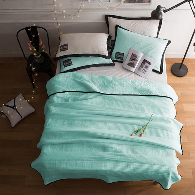 Feltree Summer Cooling Quilt Lightweight Breathable for Hot Nights, Solid Color 71x79 Inches, Fade Resistant Bedding Gift Idea