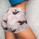 thumbnail image 4 of Balery Swan And Flowers2 Pantalones cortos de entrenamiento estampados para mujer, sin costuras, ajustados, para gimnasio, yoga, correr, deportes, ejercicio activo, fitness.-Large, 4 of 8