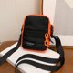 thumbnail image 3 of Bolso de mensajero de Color Universal para mujer bolso informal deportivo de nailon para teléfono móvil bolso cruzado de hombro con cremallera pequeña para calle, 3 of 7