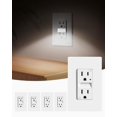 thumbnail image 1 of Enchufe SURAIELEC de 15 amperios con luz LED blanca fría de 6000 K, 1 of 7