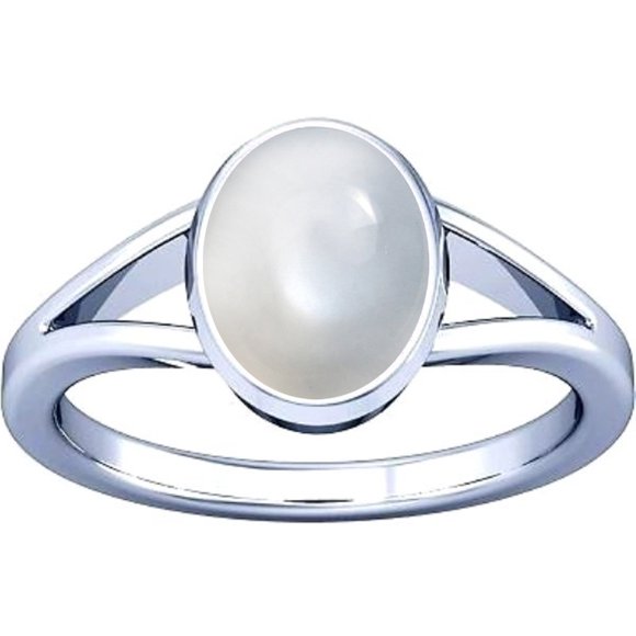 Divya Shakti 10.25-10.50 Carat Moonstone Chandramani Gemstone Silver Ring For Men & Women
