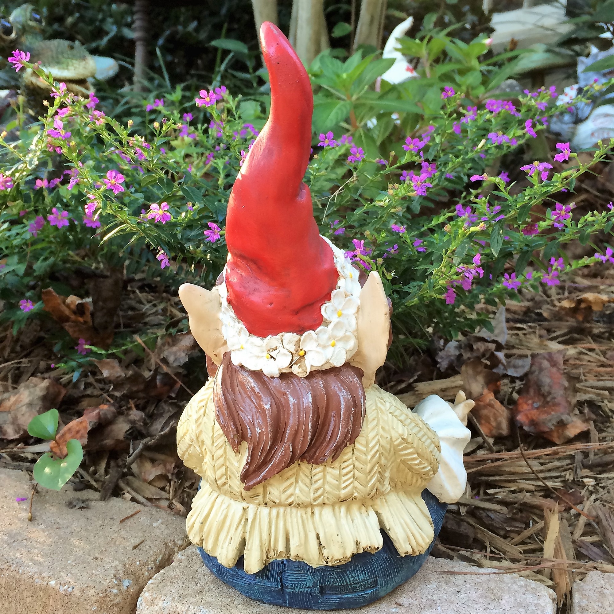 Nowaday Gnomes - The 60's "Peace Man" and "Chick" Hippie ZEN Gnome Couple Home & Garden Gnome Statue 10"H
