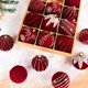 thumbnail image 5 of 4 bolas navideñas de color rojo vino de 8 cm para colgar en el árbol de Navidad, decoración de Año Nuevo para el hogar, 5 of 5