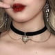 thumbnail image 1 of Gargantilla de terciopelo negro vintage, cadena de oro delicado con perlas de amor y diamantes de imitación, collar con dije gótico, joyería para mujeres y niñas ER, 1 of 5