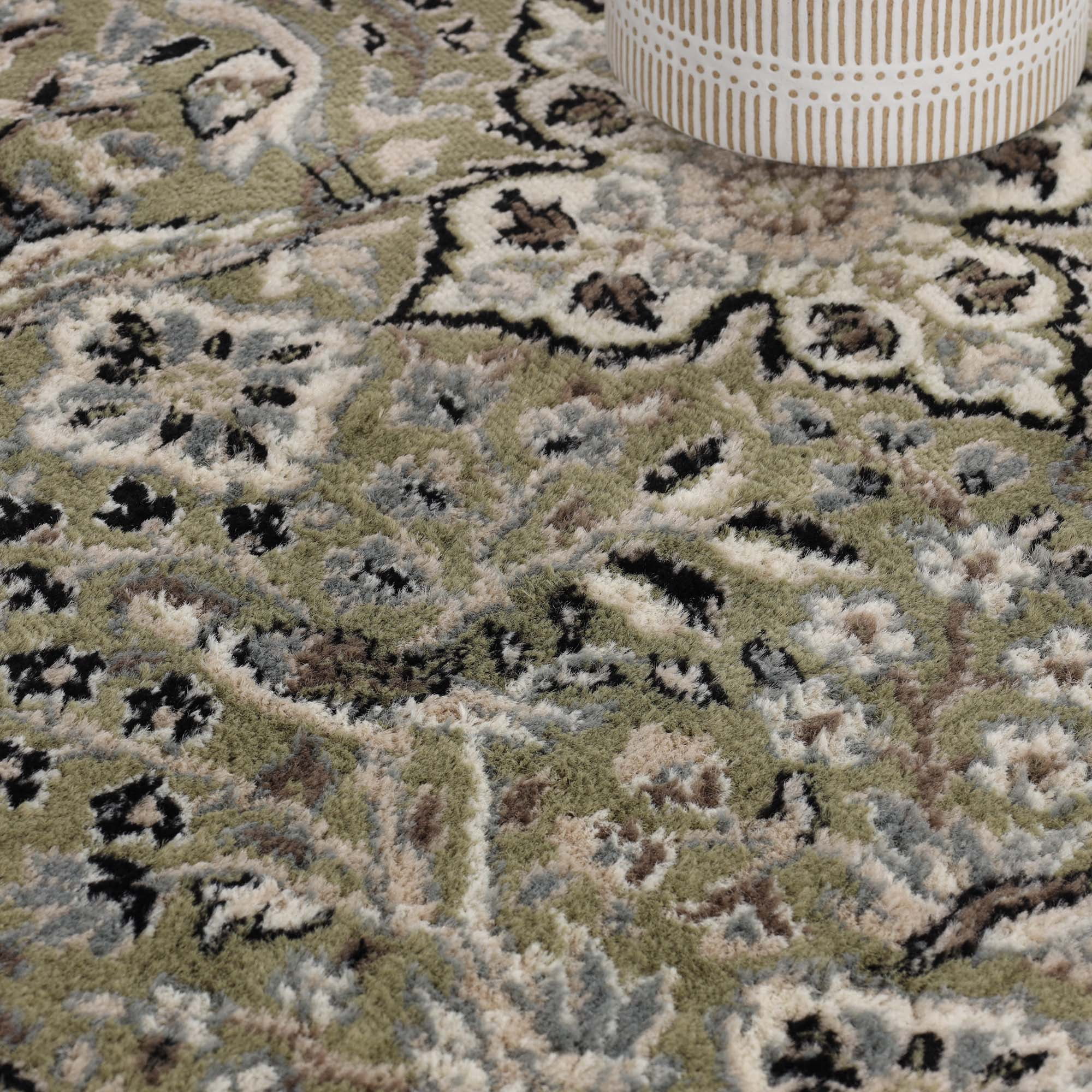 Superior Radcliffe Floral Medallion Indoor Area Rug, 3' x 5', Green