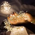 thumbnail image 2 of Guirnalda de luces de alambre de cobre que funciona con pilas, 100/200 LED, guirnalda de luces de hadas con forma de petardo para decoración navideña de jardín, 2 of 5