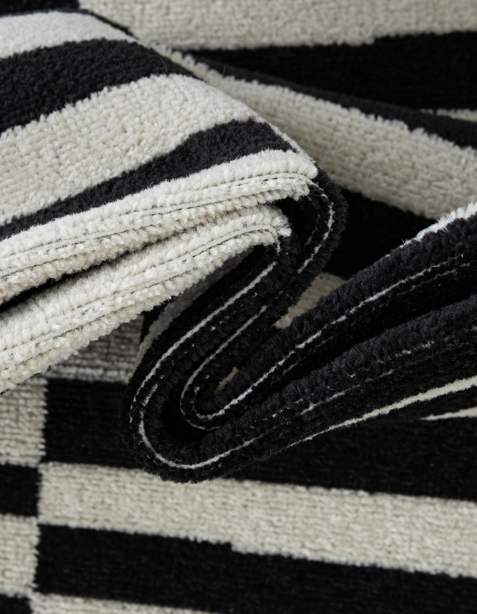 Unique Loom Striped Williamsburg Rug, Black (5' 0 x 8' 0)