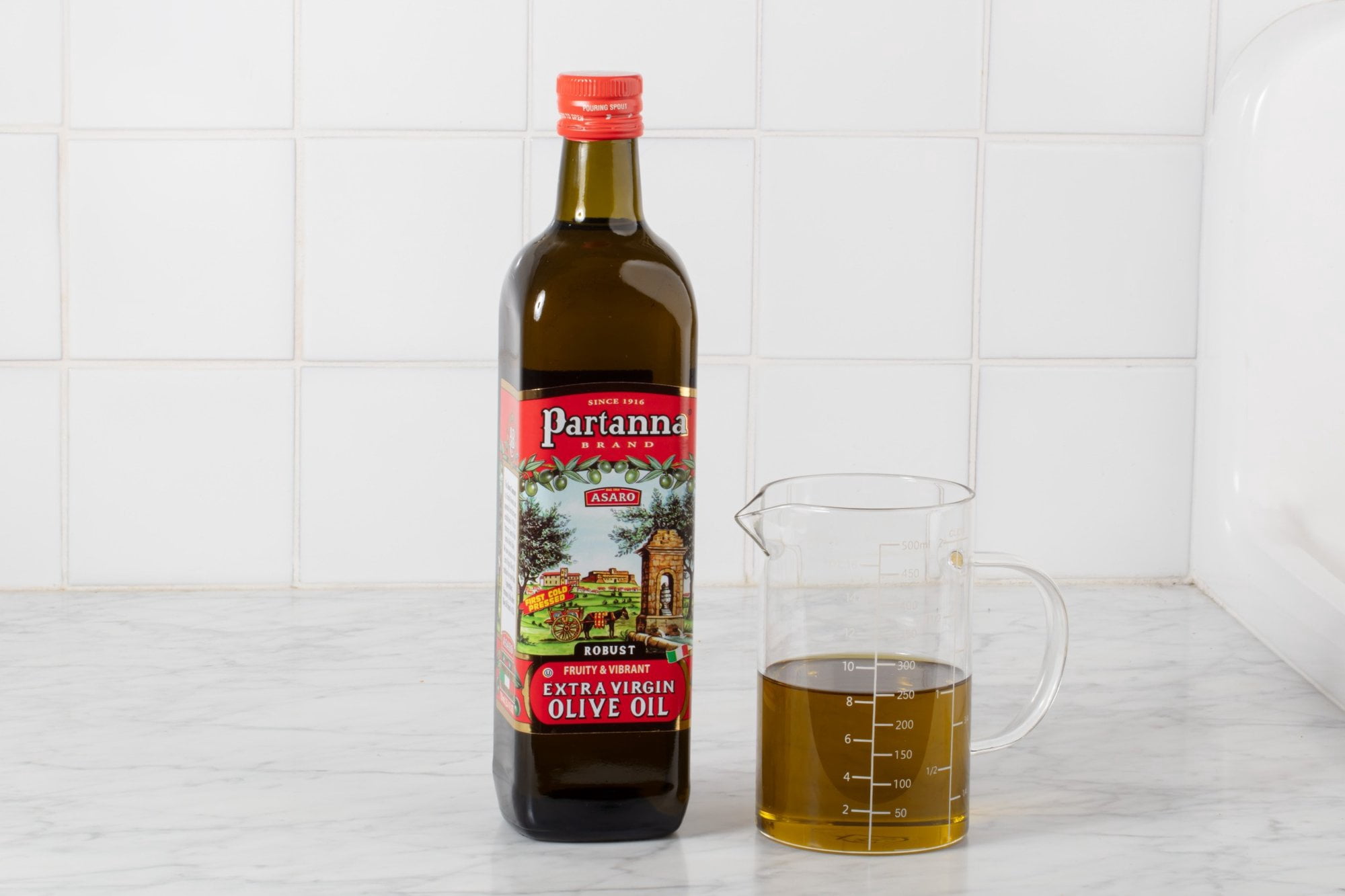 Partanna Robust Extra Virgin Olive Oil - Premium 100% Castelvetrano Oil - High Polyphenol - First Cold Pressed - Early Harvest in Sicily - Award Winning Italian EVOO-Monovarietal - 16.9oz-500ML-Glass