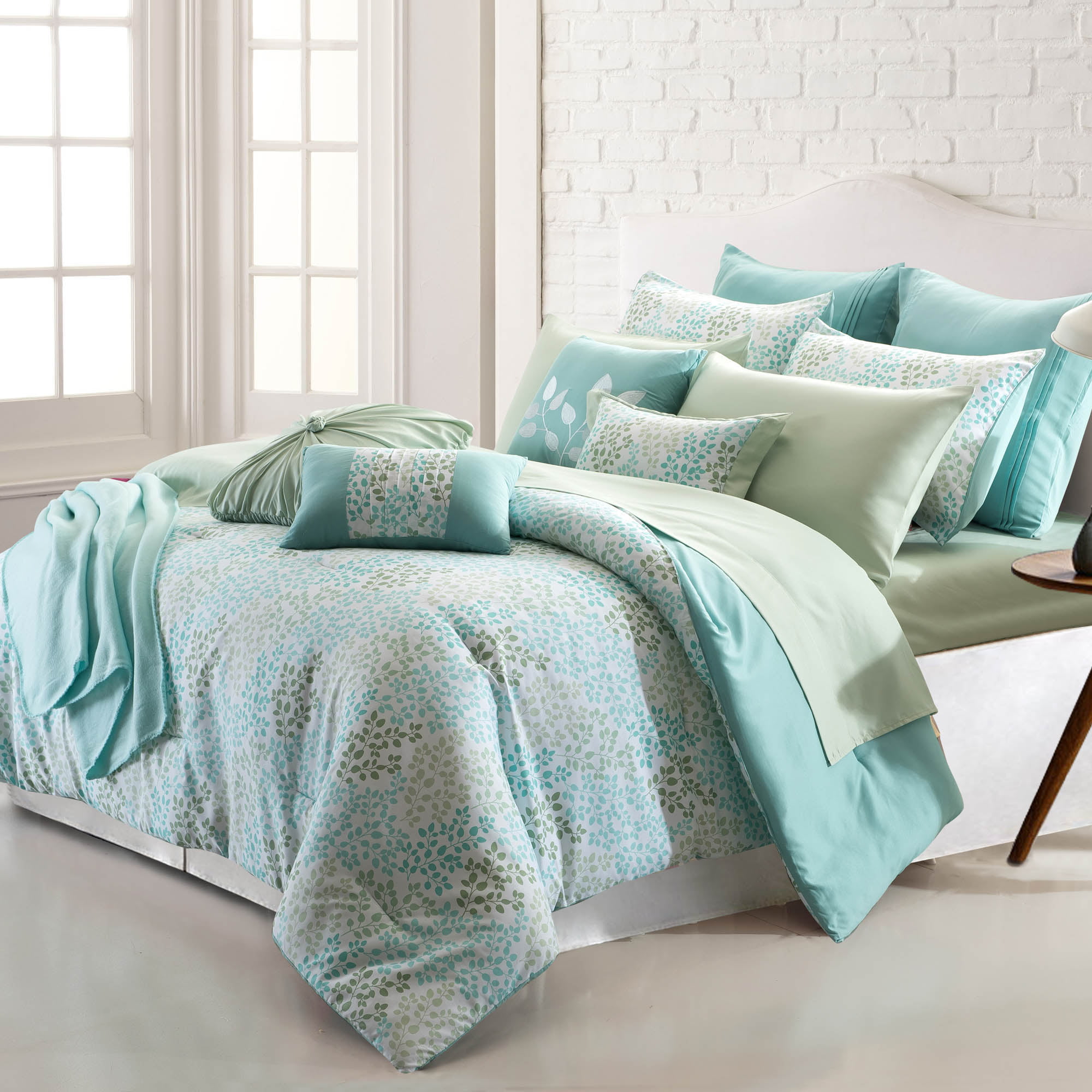 16 piece Printed/reversible comforter sets April Leaves Queen - Walmart.com