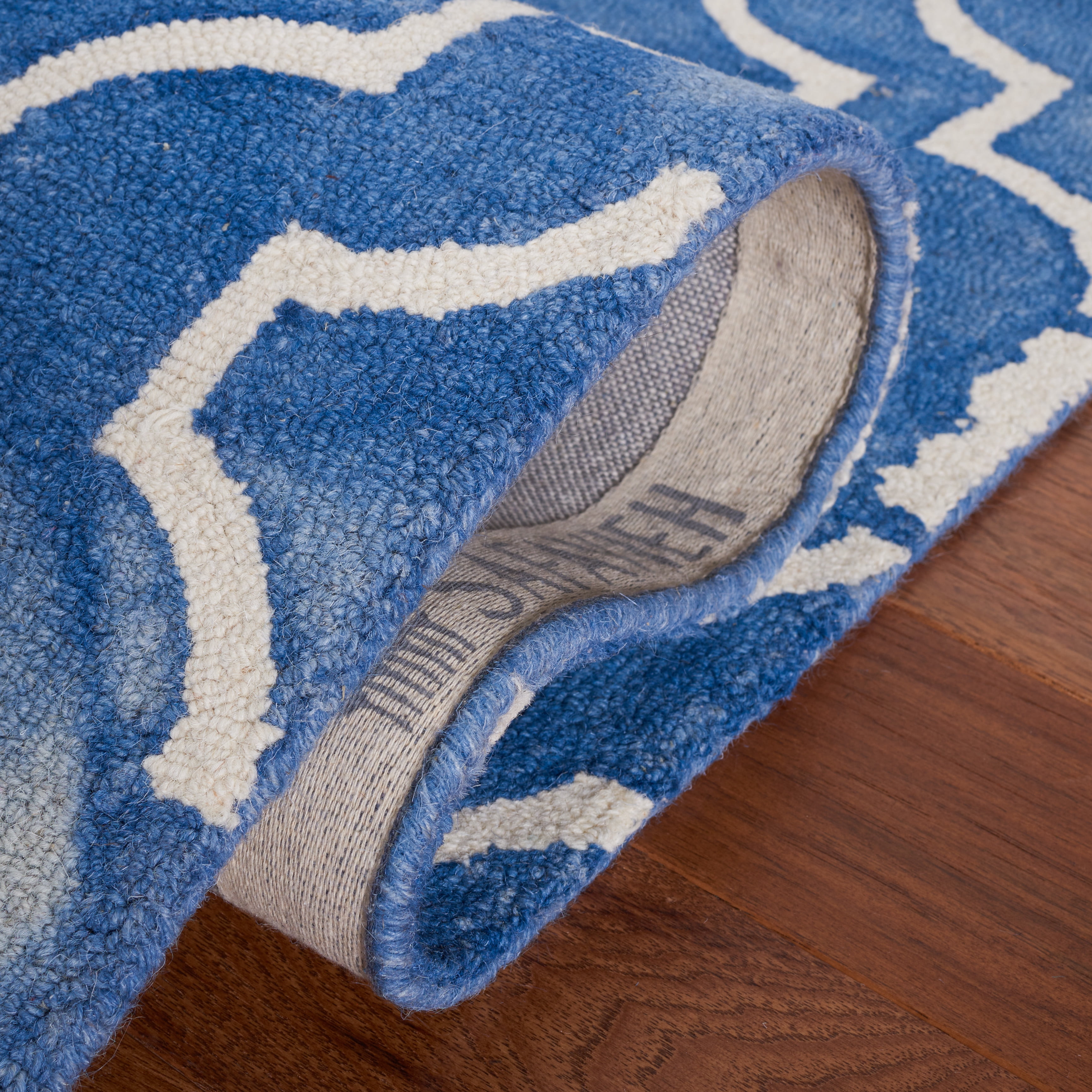 Safavieh Dip Dye Lairos Distressed Wool Area Rug, Blue/Ivory, 6' x 9'