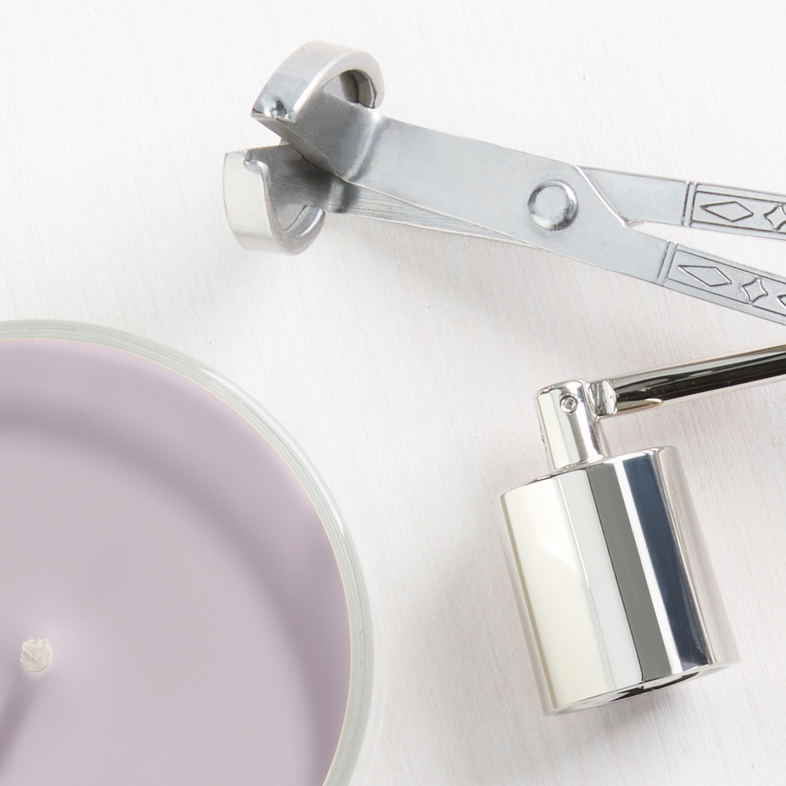 Yankee Candle Scented Candle, Dried Lavender & Oak, 20 oz Signature Large Tumbler, 2 Wicks