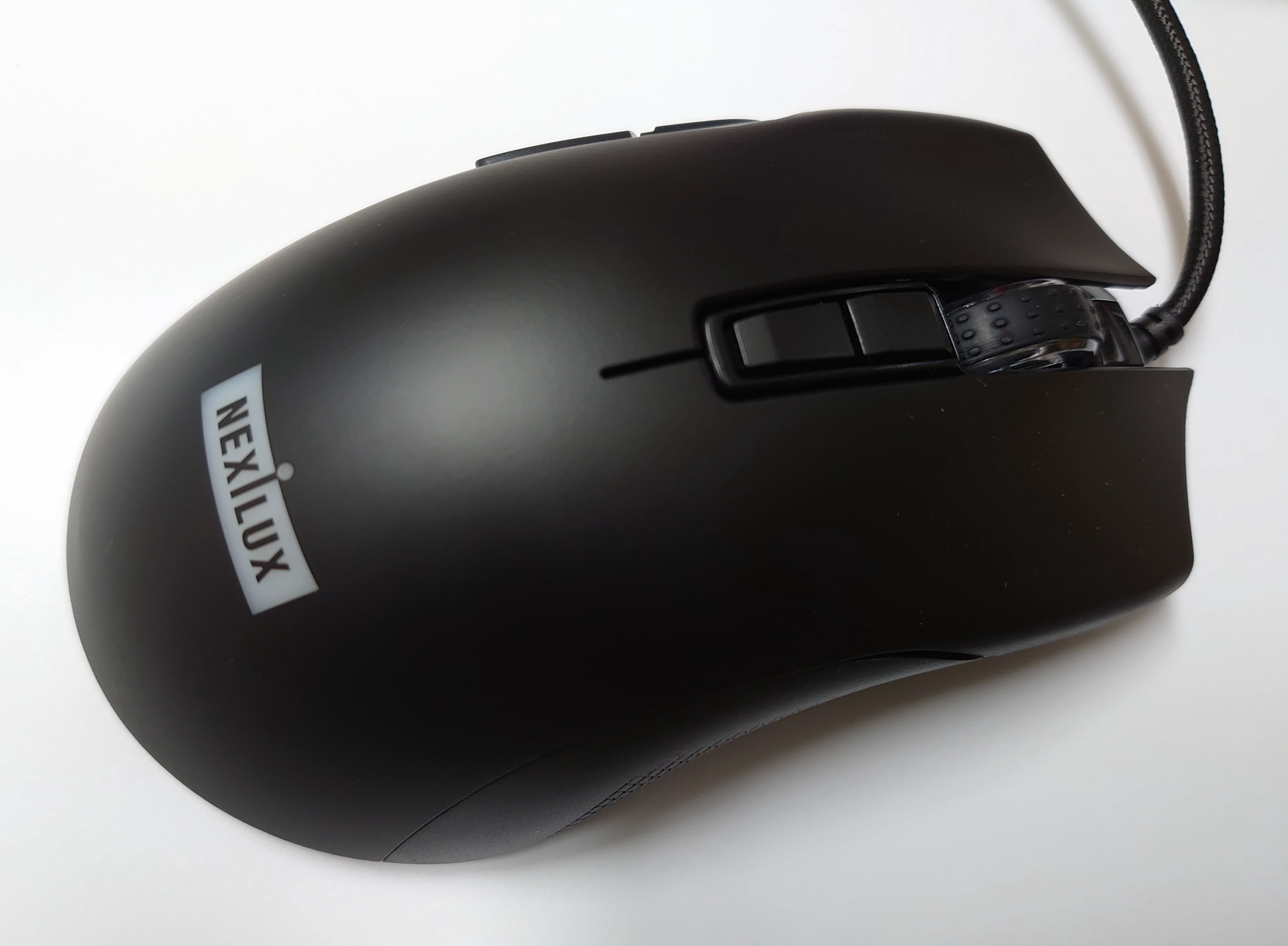 PC WIRED OPTICAL GAMING MOUSE with Customizable RGB - NEXiLUX