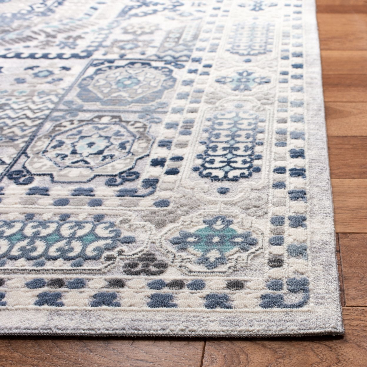 SAFAVIEH Aria Kristal Floral Bordered Area Rug, Grey/Cream, 4' x 6'