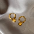 thumbnail image 4 of Pendientes Love Heart estilo frío ins femenino pequeño círculo niña golde, 4 of 5